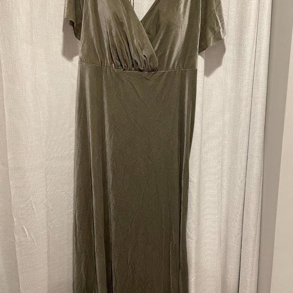 New BHLDN Jenny Yoo Ellis Velvet Open Back Dress in Sage, size 19/20 ($295 MSRP) - Picture 3 of 6